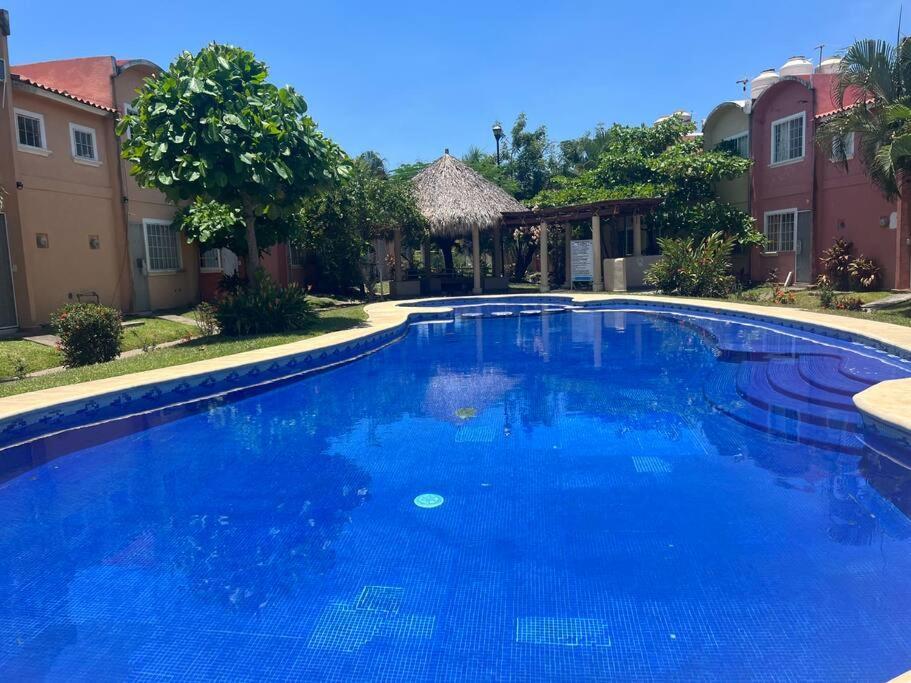 شقة Casa Con Alberca A 8 Min De Playa اكستابا المظهر الخارجي الصورة